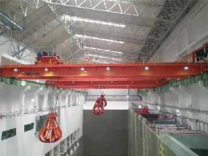 QN型抓斗、吊鉤兩用橋式起重機(jī)