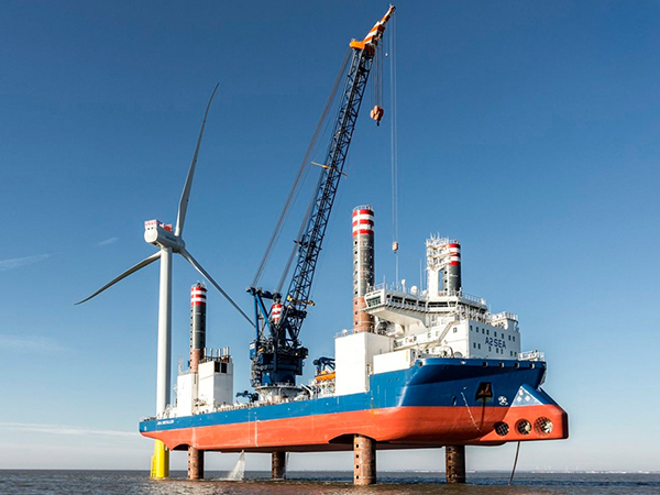 海上風電起重機
