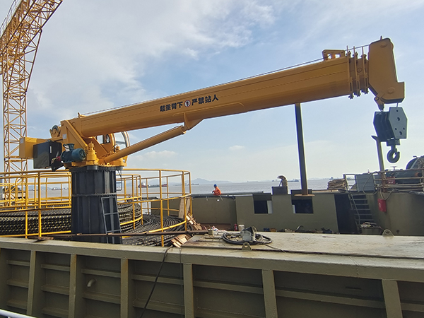 浙江湖州船用克令吊廠家船用克令吊購(gòu)買(mǎi)要考慮哪些因素