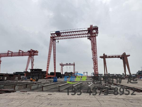江蘇無錫造船門式起重機(jī)廠家造船門式起重機(jī)提升作業(yè)精度
